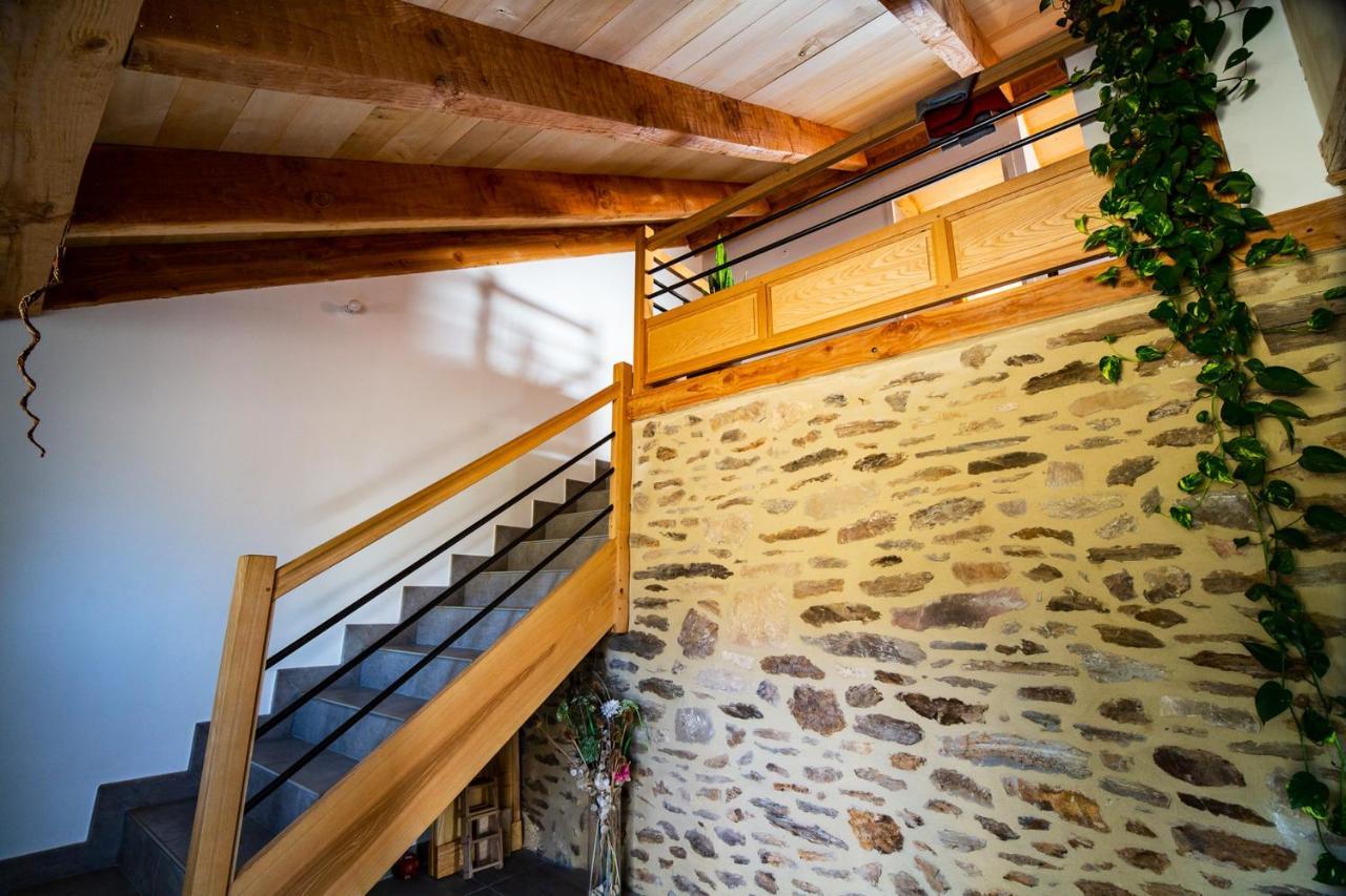 Appartement Charmant A Saint Come D'Olt Vue Montagne 80 M² Balconc Exterior foto