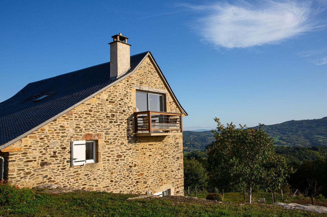 Appartement Charmant A Saint Come D'Olt Vue Montagne 80 M² Balconc Exterior foto